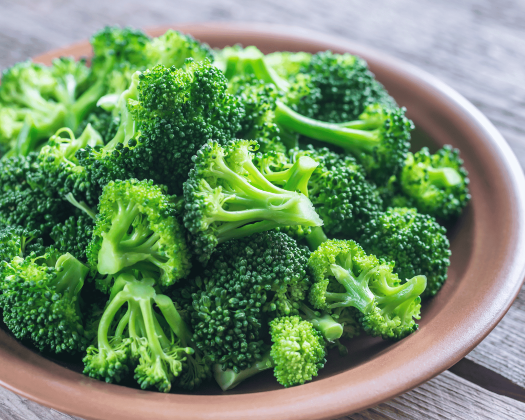 Bol de brocoli aliment anti âge par excellence